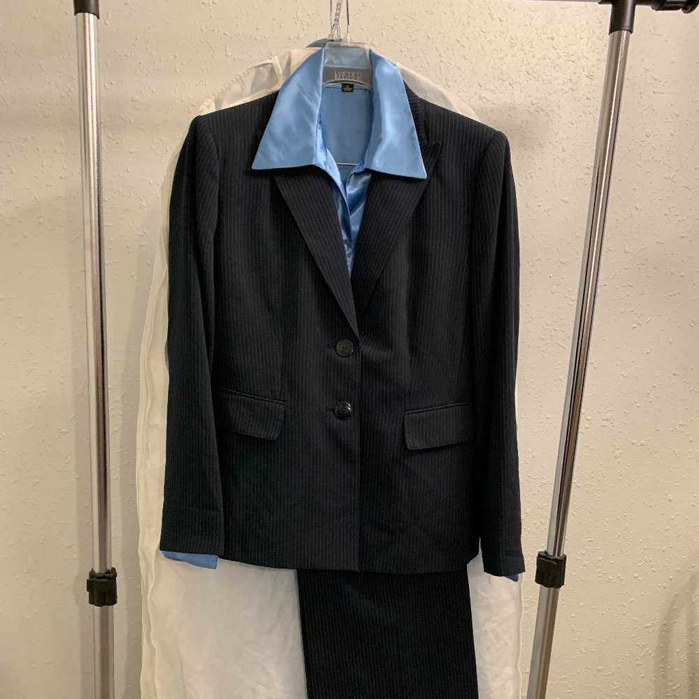 Kasper Business Suit w/ Blouse